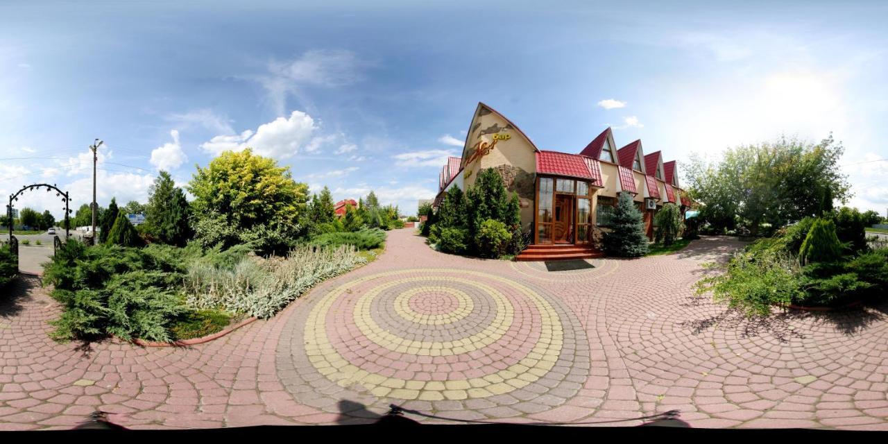 Готель Le Каприз Хмельницький Екстер'єр фото